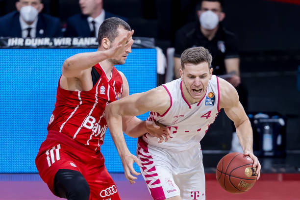 更是在西甲 更是在西甲